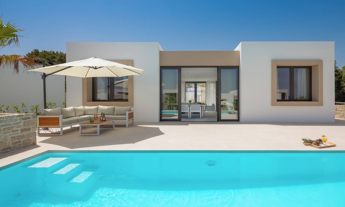 Kraj Resort | The Palms Resort 2BR Villa Dream Four with Pool