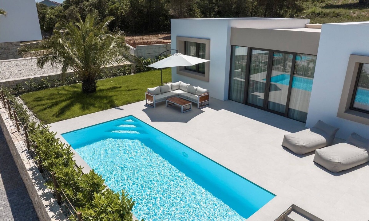 Kraj Resort | The Palms Resort 2BR Villa Dream Six with Pool