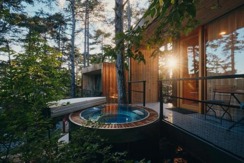Slap Bed & Breakfast | Theodosius Forest Village - Glamping in Vipava valley