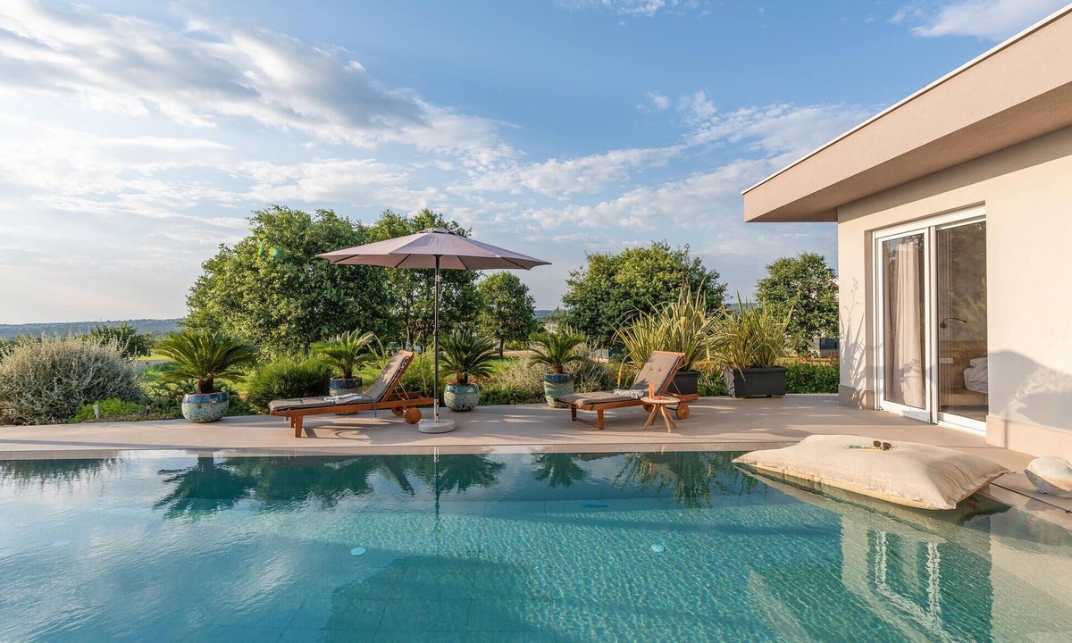 Stranici kod Nove Vasi House | This fantastic Villa Vivas is located just a short drive from Porec.