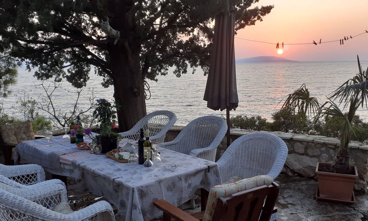 Podaca Apartment | Three bedroom apartment near beach Podaca (Makarska) (A-19078-b)