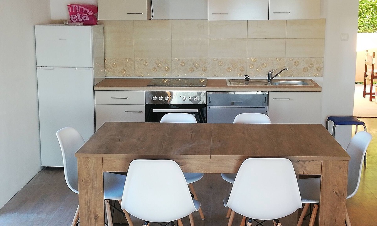 Supetarska Draga Apartment | Three bedroom apartment near beach Supetarska Draga - Donja, Rab (A-17201-b)