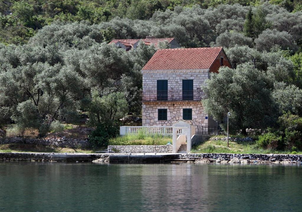Prozurska Luka Apartment | Three bedroom apartment near beach Prožurska Luka (Mljet) (A-619-a)