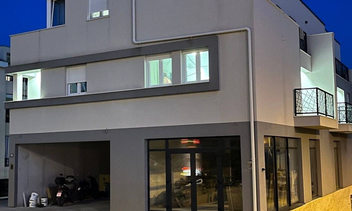 Kastel Stafilic Apartment | Three bedroom apartment with balcony Kaštel Štafilić, Kaštela (A-22533-d)