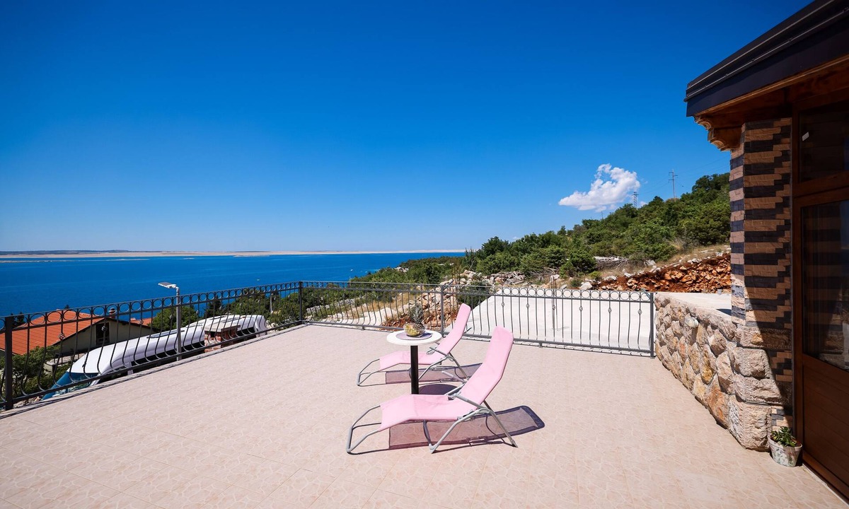 Starigrad Apartment | Three bedroom apartment with terrace and sea view Kozjača, Paklenica (A-25456-a)