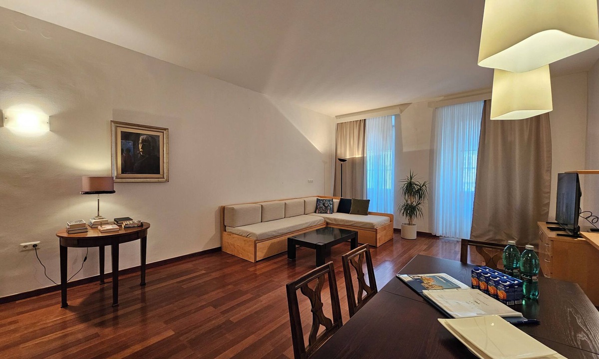 Ljubljana Old Town Apartment | Tina Historic Townhouse Apartment by City Hall