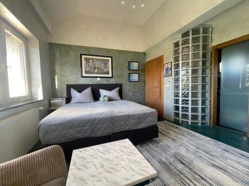 Karlovac Apartment | Tona - Miran apartman - Parking - Samostalna prijava