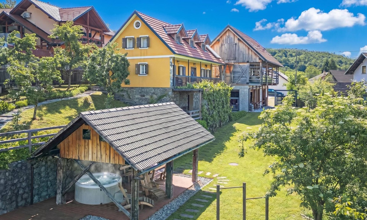 Semic House | Traditional House Kal Garden & Jacuzzi, Semič, Slovenia