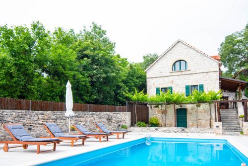 Hrvace Villa | Traditional villa Juta for 8 people