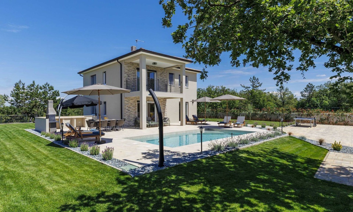 Buje House | Tramonto by Interhome