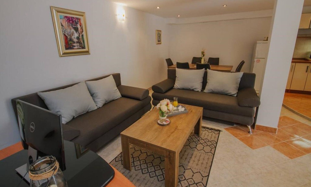 Seget Villa | Tranquil Getaway Villa Prapatnica with Pool and Garden - Three Bedroom Villa with Pool