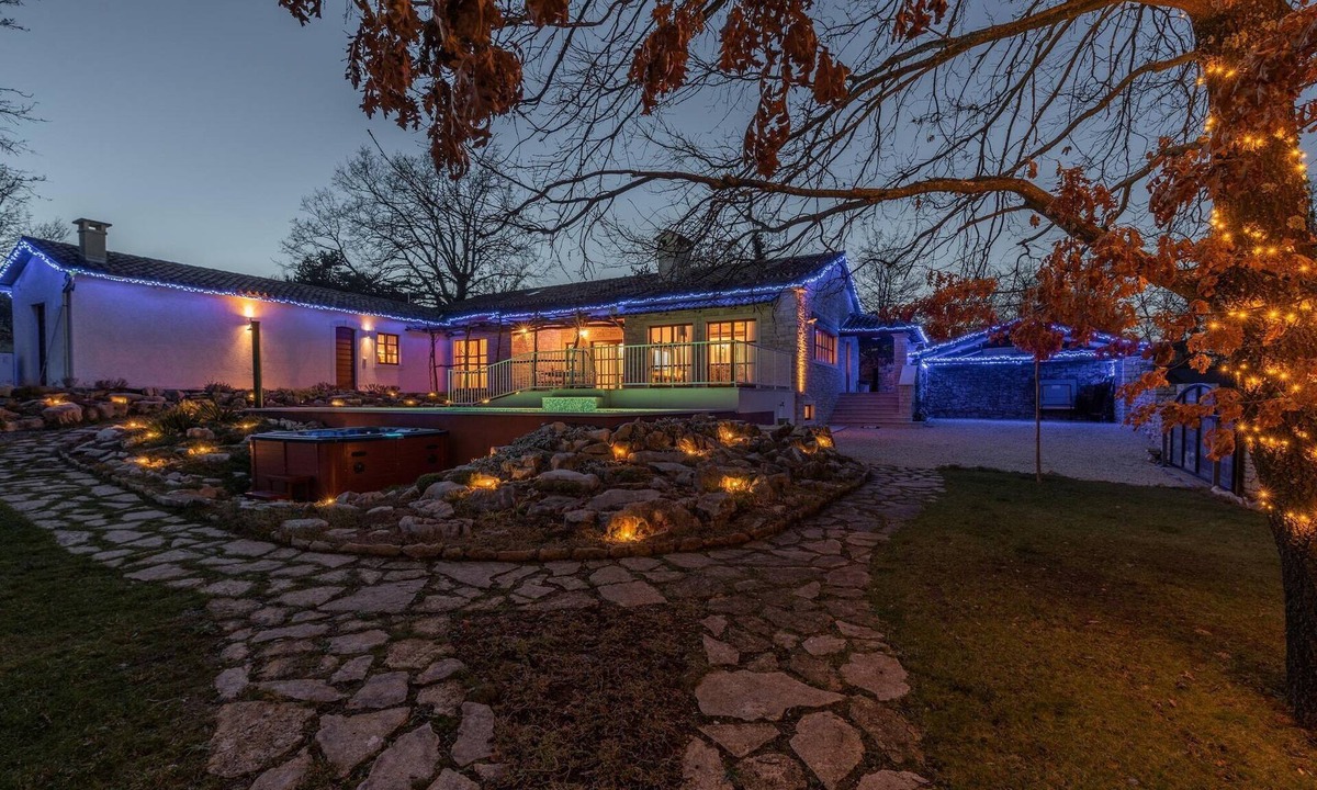 Heki Villa | Tranquil Retreat in Central Istria.