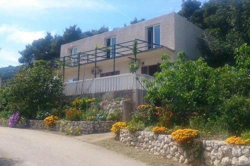 Kobas House | Twin Room Saplunara 4907b