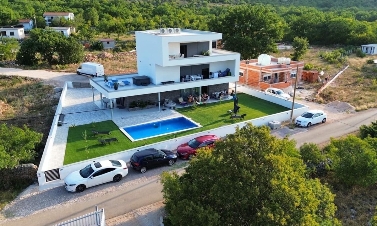 Seline Apartment | Two bedroom apartment with a swimming pool Seline, Paklenica (A-23594-c)