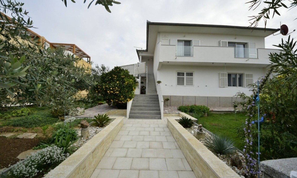 Biograd na Moru Apartment | Two bedroom apartment with terrace and sea view Biograd na Moru, Biograd (A-5833-a)