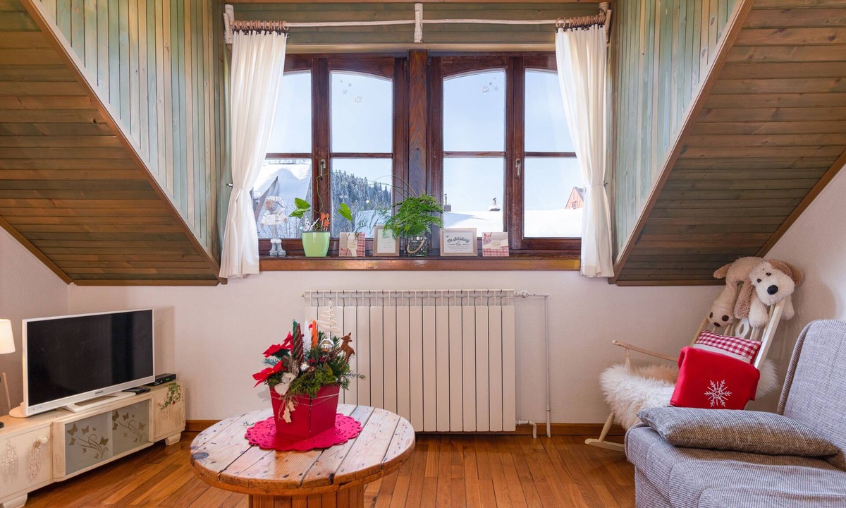 Delnice Apartment | Two bedroom apartment with terrace Delnice, Gorski kotar (A-20297-a)