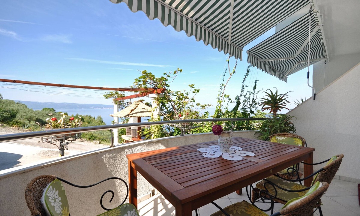 Jesenice Apartment | Two bedroom apartment with terrace and sea view Sumpetar, Omiš (A-7550-a)