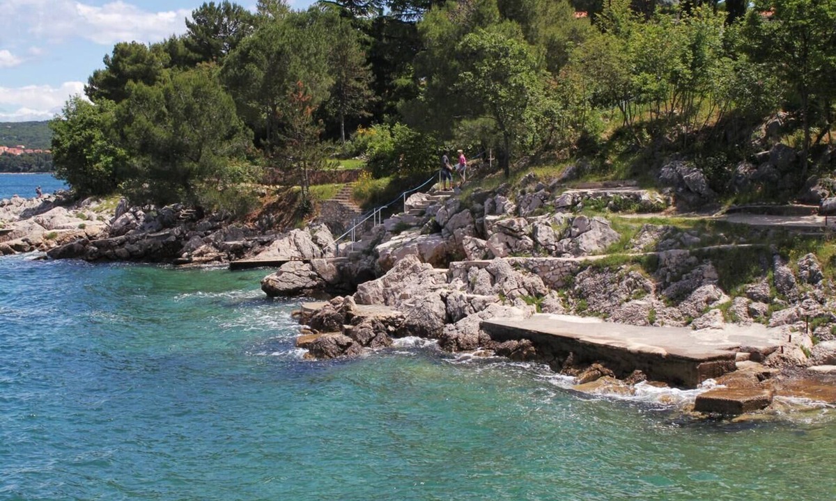 Porat Apartment | Two bedroom apartment with terrace Porat, Krk (A-20444-c)