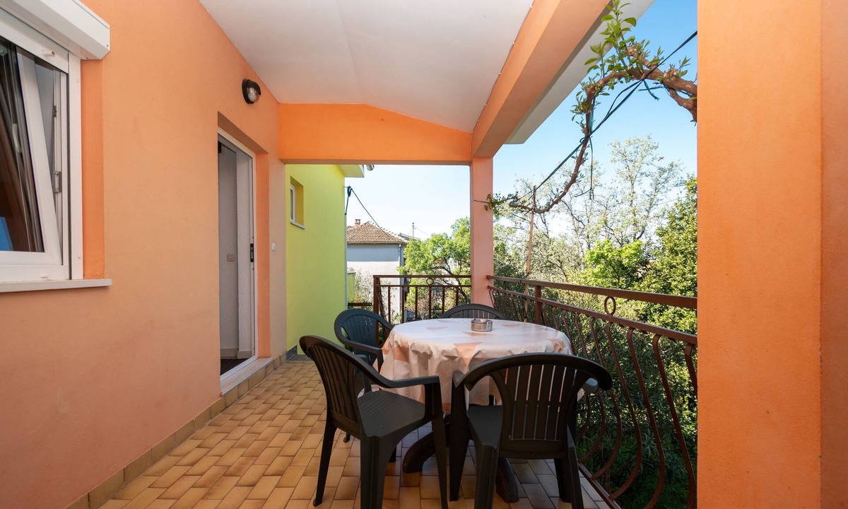 Petrcane Apartment | Two bedroom apartment with terrace and sea view Petrčane, Zadar (A-14628-a)
