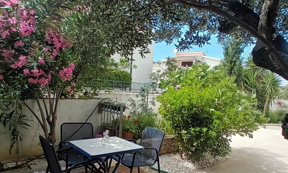 Razanj Apartment | Two bedroom apartment with terrace Ražanj, Rogoznica (A-12733-c)