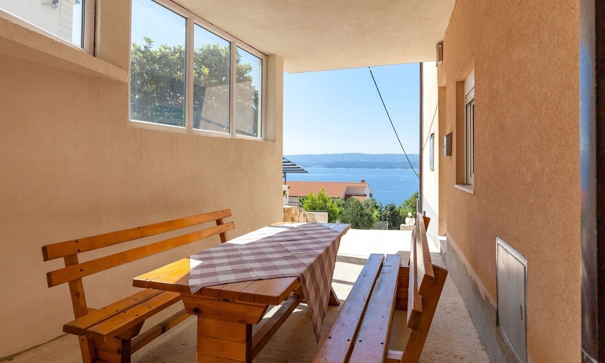 Stanici Apartment | Two bedroom apartment with terrace and sea view Stanići, Omiš (A-17894-c)
