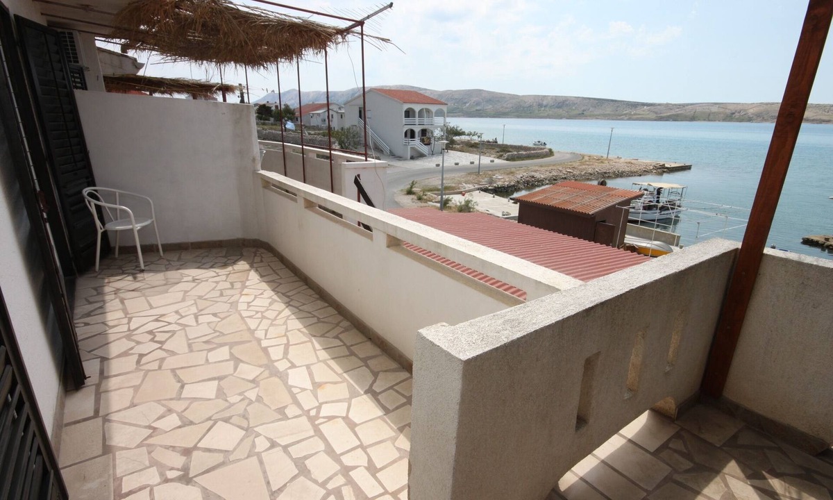 Kustici Apartment | Two bedroom apartment near beach Kustići, Pag (A-6449-a)