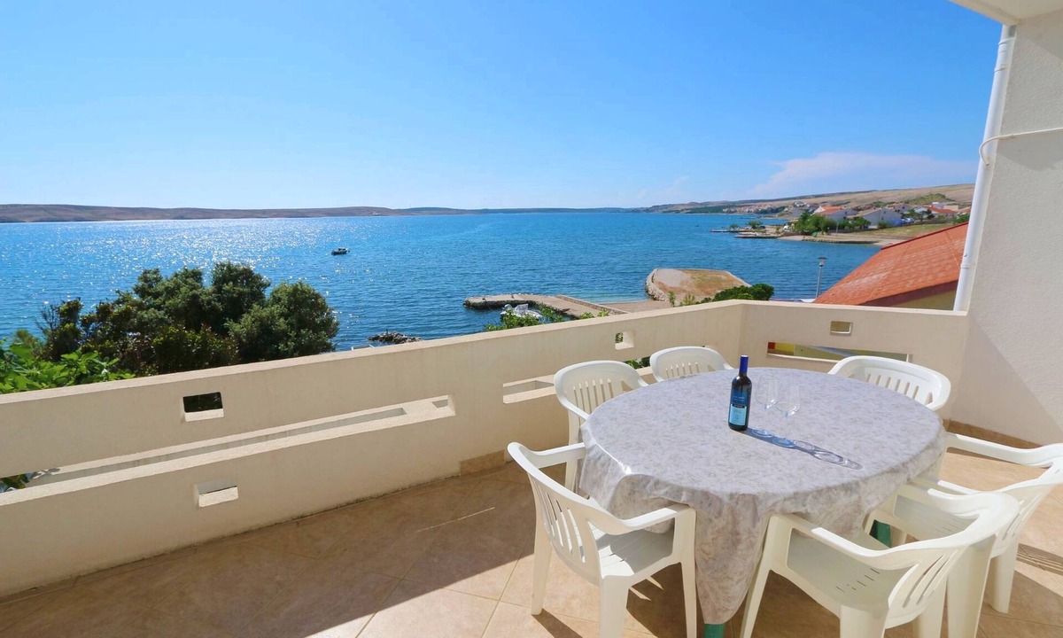 Kustici Apartment | Two bedroom apartment near beach Kustići (Pag) (A-4086-a)