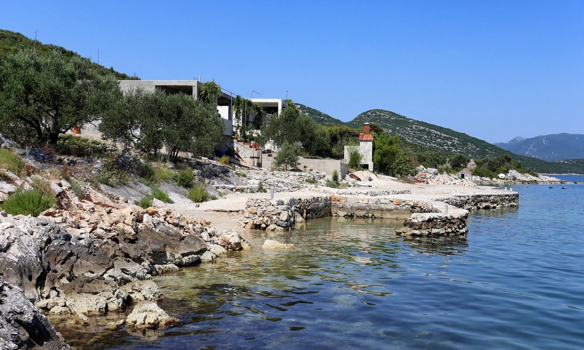 Dubrava Apartment | Two bedroom apartment near beach Cove Pještata (Pelješac) (A-10210-a)
