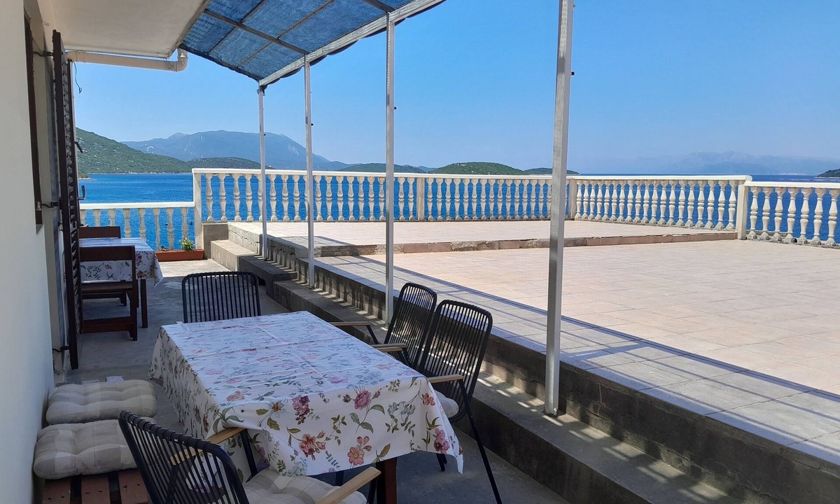 Dubrava Apartment | Two bedroom apartment near beach Cove Pještata (Pelješac) (A-14440-e)