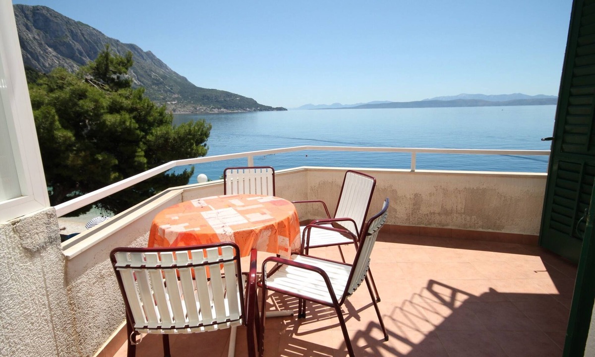 Podgora Apartment | Two bedroom apartment near beach Podgora, Makarska (A-6781-a)