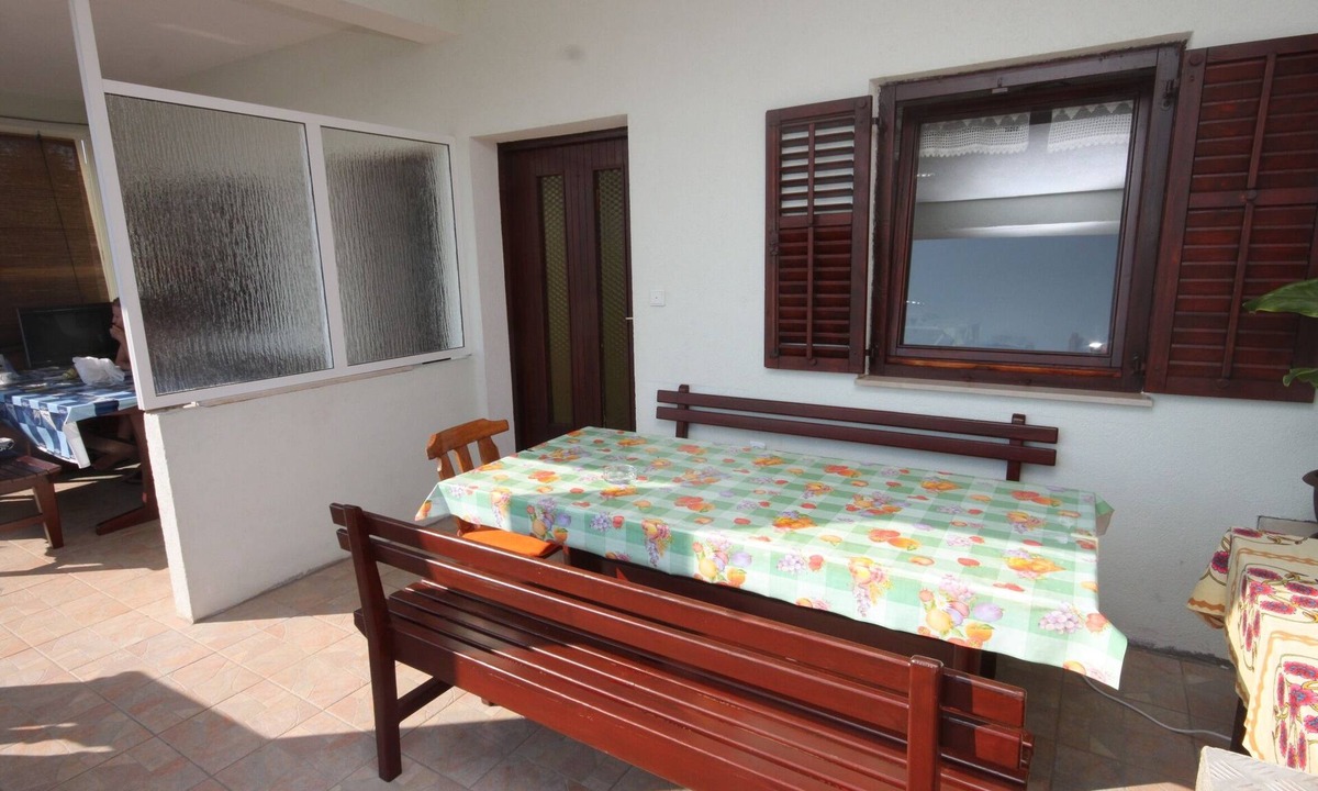 Luka Apartment | Two bedroom apartment near beach Luka, Dugi otok (A-8151-d)