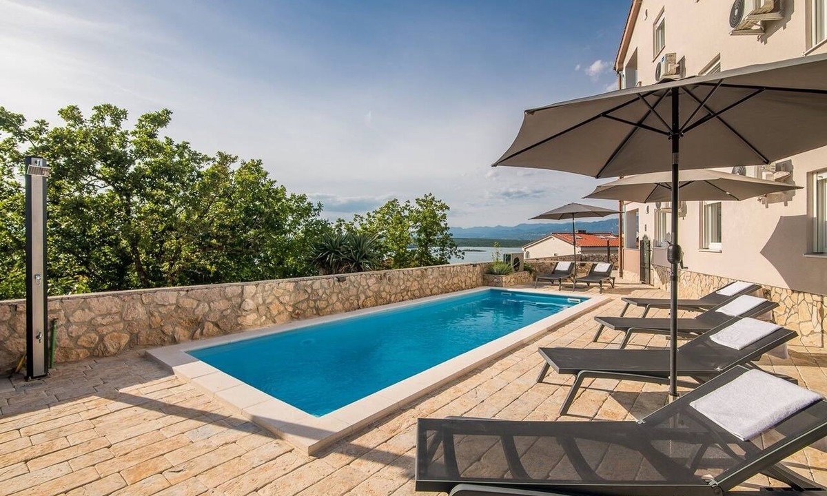 Klimno Apartment | Two bedroom apartment with a swimming pool Županje, Krk (A-27847-a)