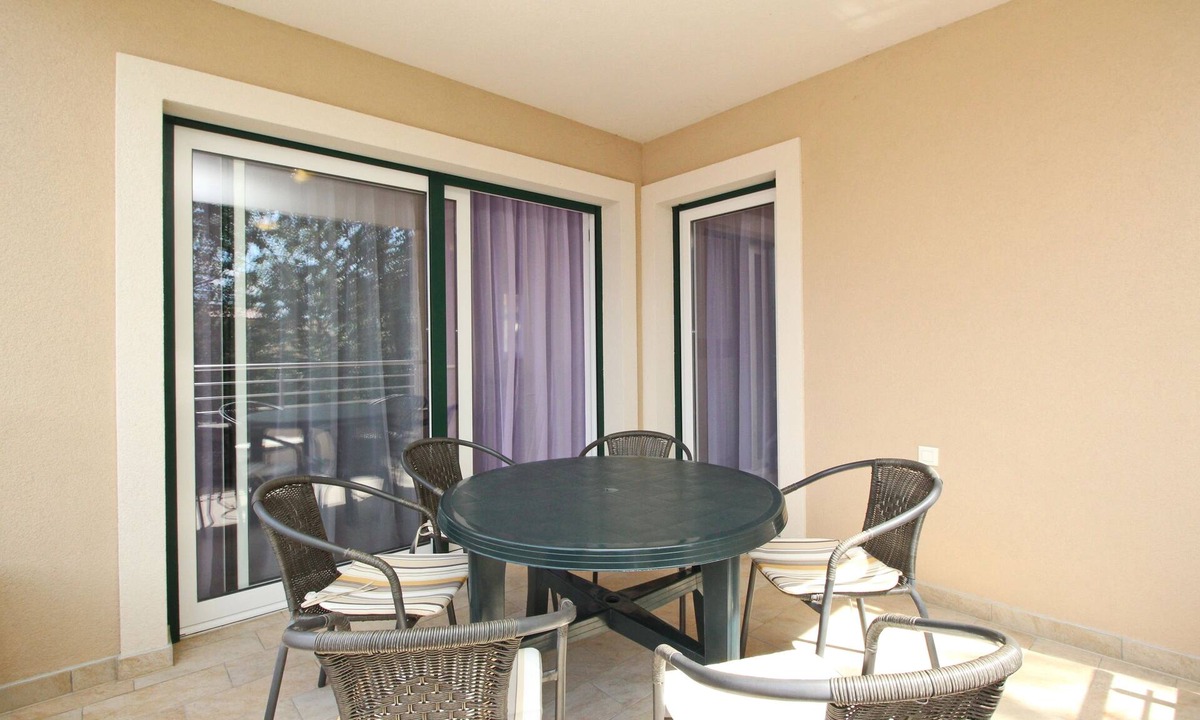 Jurandvor Apartment | Two bedroom apartment with terrace Baška, Krk (A-18845-d)