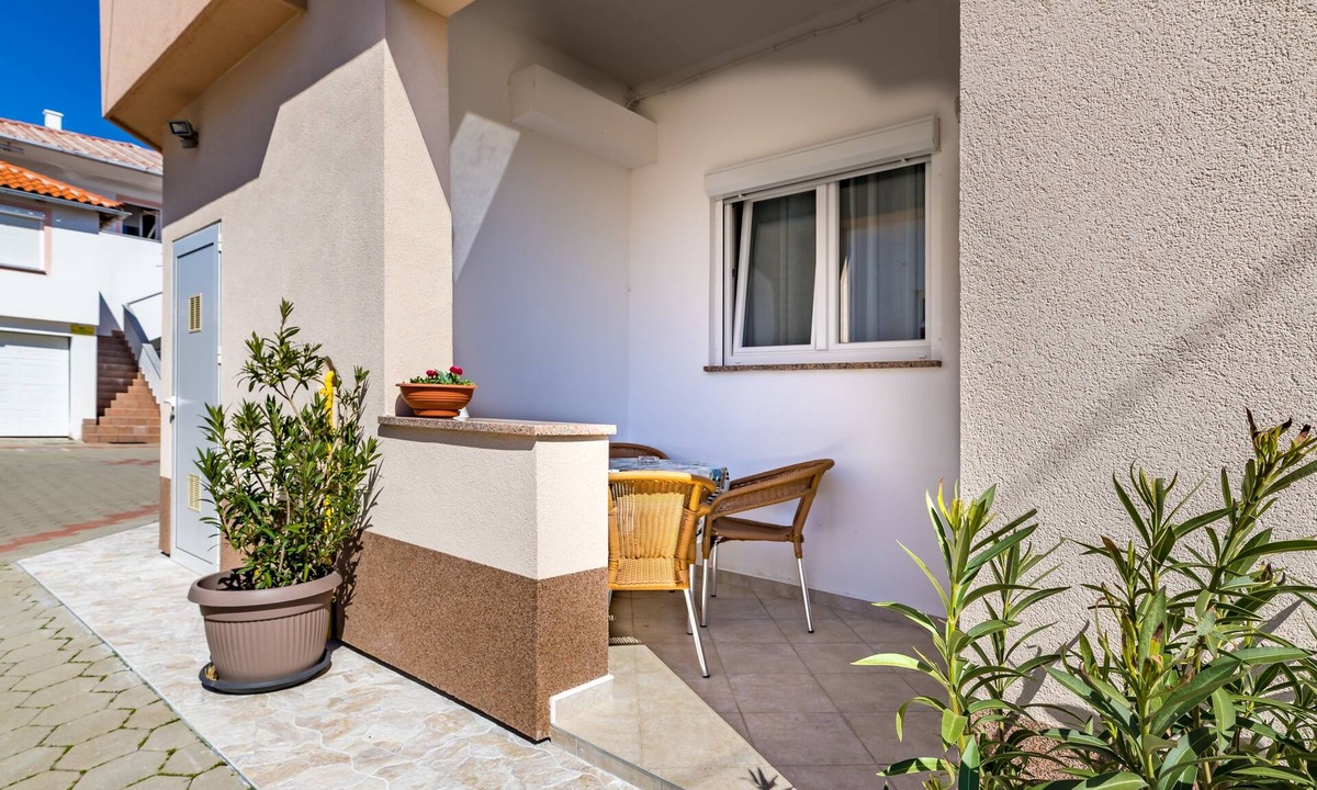 Jurandvor Apartment | Two bedroom apartment with a swimming pool Baška, Krk (A-19432-b)