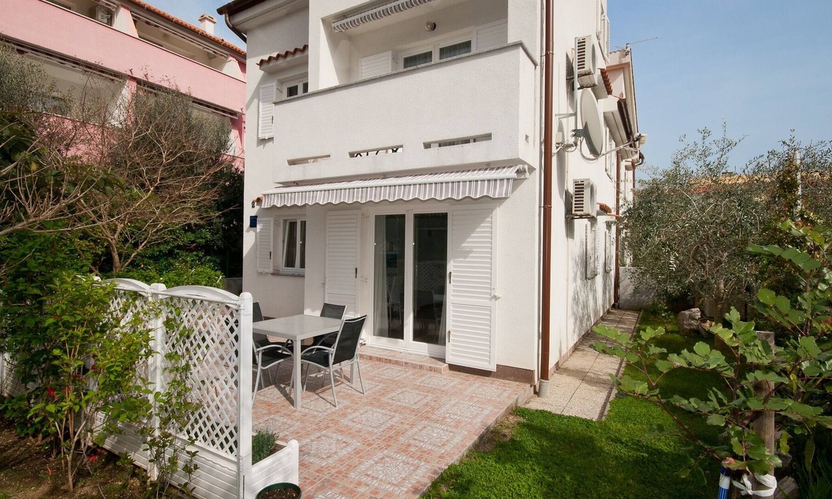Jurandvor Apartment | Two bedroom apartment with balcony Baška, Krk (A-19474-b)