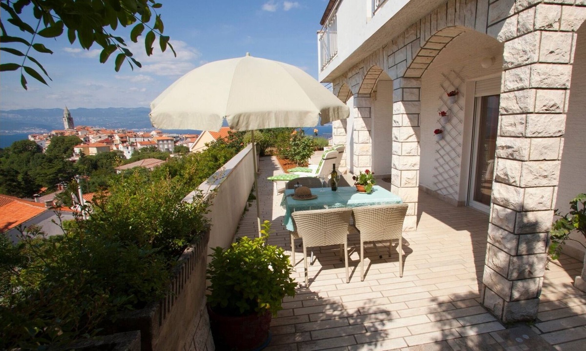 Vrbnik Apartment | Two bedroom apartment with terrace and sea view Vrbnik, Krk (A-5392-b)