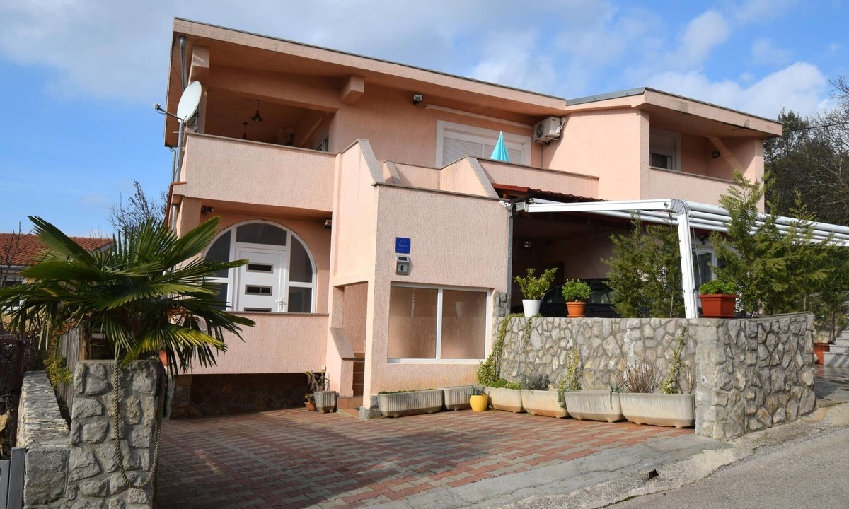 Pinezici Apartment | Two bedroom apartment with terrace Pinezići, Krk (A-20465-a)