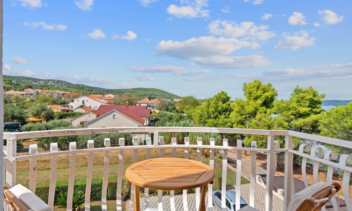 Kraj Apartment | Two bedroom apartment with a swimming pool by the beach Kraj, Pašman (A-334-d)
