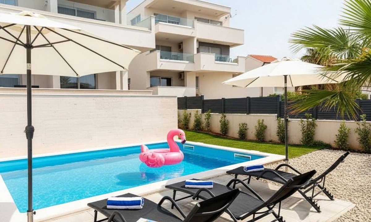 Novalja Apartment | Two-bedroom family rooms Villa Poseidon 2 with swimming pool and private balcony