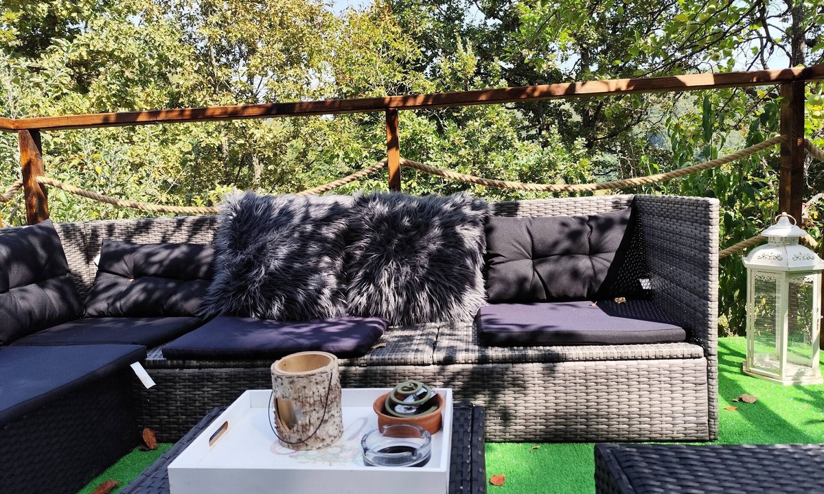 Nova Kapela House | Under the green roof