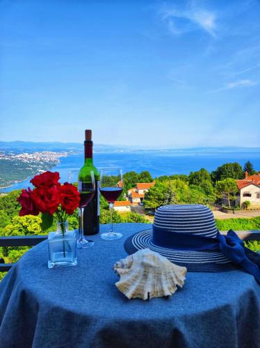 Rukavac Apartment | Uphill Opatija Apartment