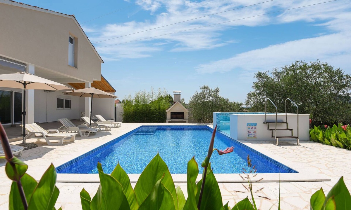 Sukosan House | Vacation home Anima by Interhome