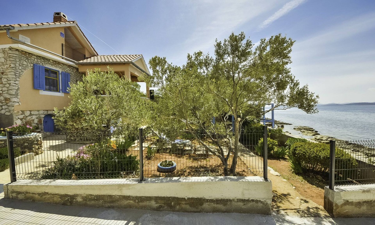Dobropoljana House | Vacation home Antica by Interhome