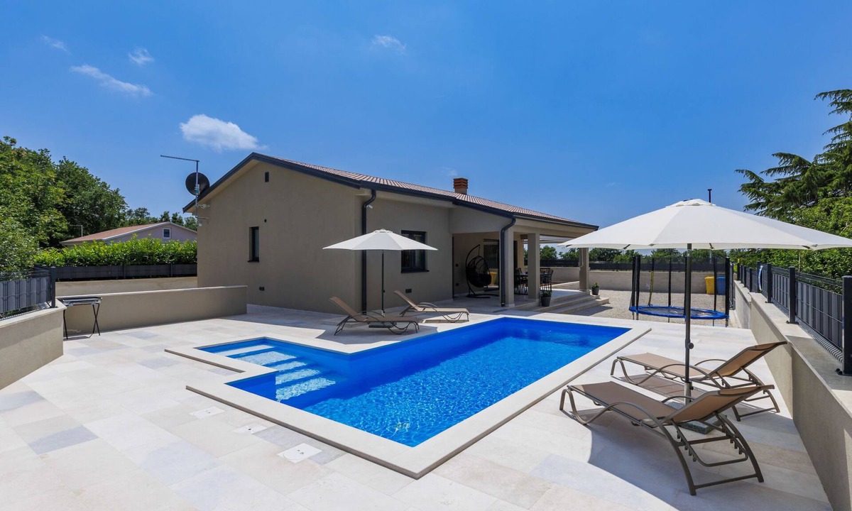 Krizanci House | Vacation home Marko by Interhome
