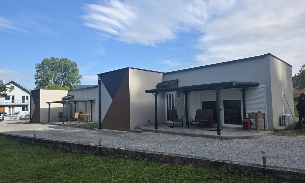 Kutjevo House | Vacation Home Rose