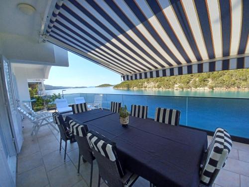 Dragove House | Vacation Home Vidučić