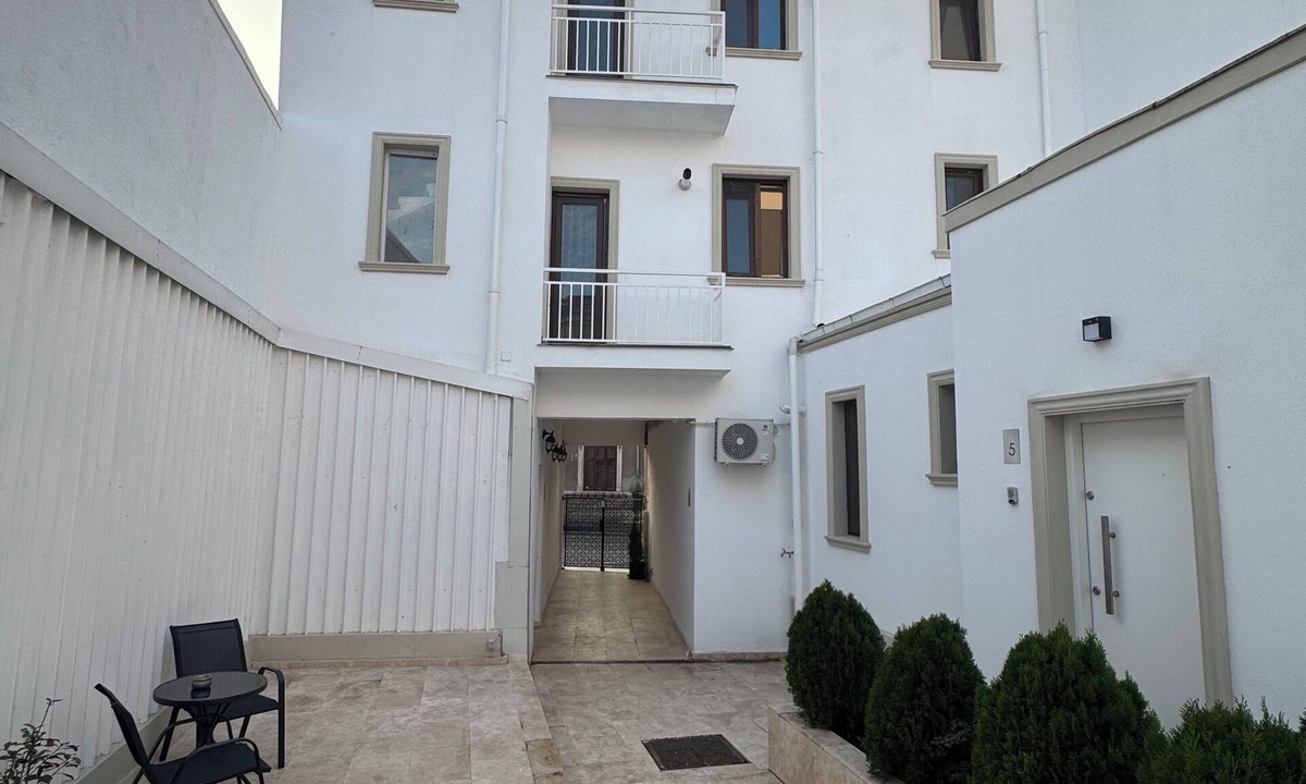 Bucharest City-Centre Apartment | Velaris Downtown Retreat 24/7 Check-in