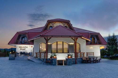 Remetea House | Veranda Panzio