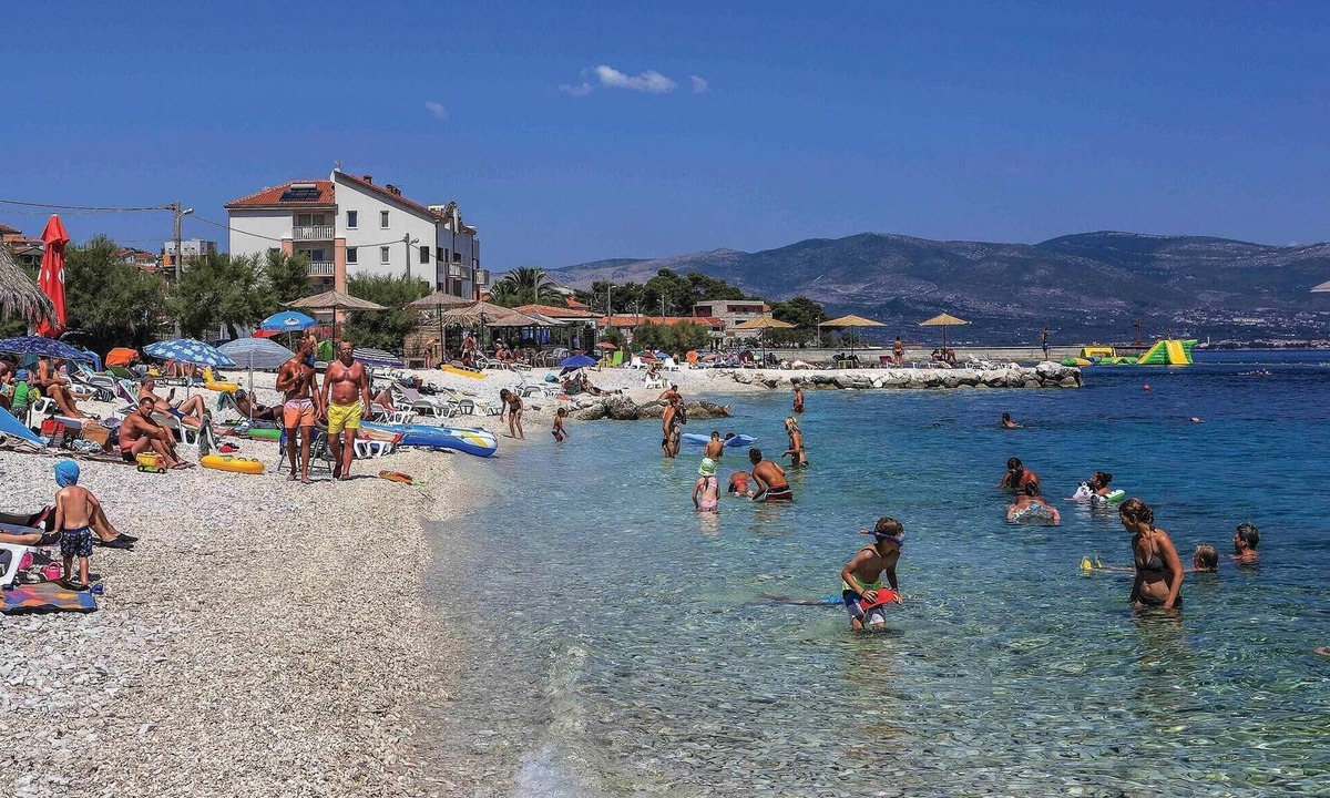 Arbanija House | Very spacious and comfortable vacation home with a great view of the sea.