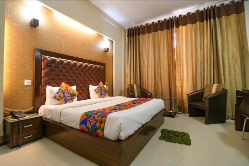 Kalkaji Hotel | Via Happy Residency